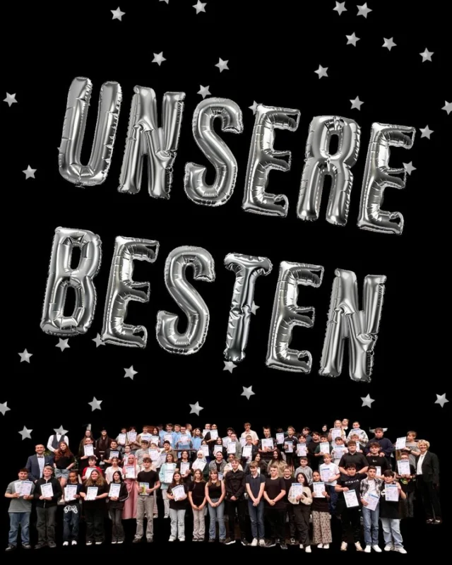 ⭐️ Unsere Besten 🌟

Gestern Abend wurden die herausragenden Leistungen und das besondere Engagement von Schüler:innen der SSG gewürdigt! 🙌

Ein besonderer Applaus geht an Herrn Schorning und Herrn Drews, die durch den Abend geführt und ihn geplant haben! 👏

Wir möchten allen Personen sehr herzlich danken, die zu einem Gelingen dieses Abends beigetragen haben. Dazu zählen unsere Musiker:innen, Künstler:innen, die Laudator:innen.

Ein großes Lob gilt auch dem WP Hauswirtschaftskurs des 10. Jahrgangs unter der Leitung von Frau Sauert für das fantastische Buffet! 🍕🍽️ 😍

Ein besonderer Dank geht zudem an die Mitglieder der Technik-AG für die Betreuung des Abends! 🙏 🎤

Ein großer Dank gebührt außerdem dem Orchester unter der Leitung von Herrn Schäfer und dem Saxophon-Duo mit Frau Dr. Außem, die für den musikalischen Rahmen sorgten, der einer solch feierlichen Veranstaltung würdig ist! 🎺🎷🥁

Wir freuen uns natürlich schon auf das kommende Jahr!

#UnsereBesten
#SSG
#Ehrung
#Engagement
#Wertschätzung